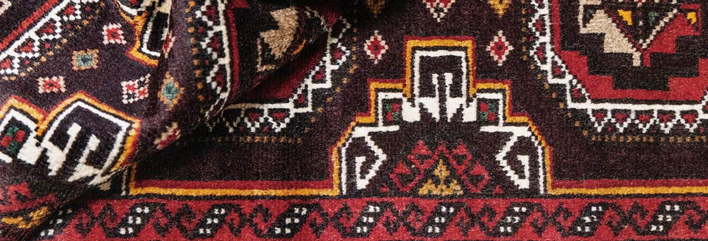 伝統的なバローチ絨毯 